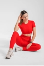Dikişsiz Push-up Toparlayıcı Kısa Kollu Kırmızı Renk Spor Takım