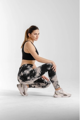 Dikişsiz Push-up Toparlayıcı Siyah Beyaz Batik Tayt