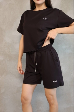 Alo Yoga Şort T-shirt Siyah Takım