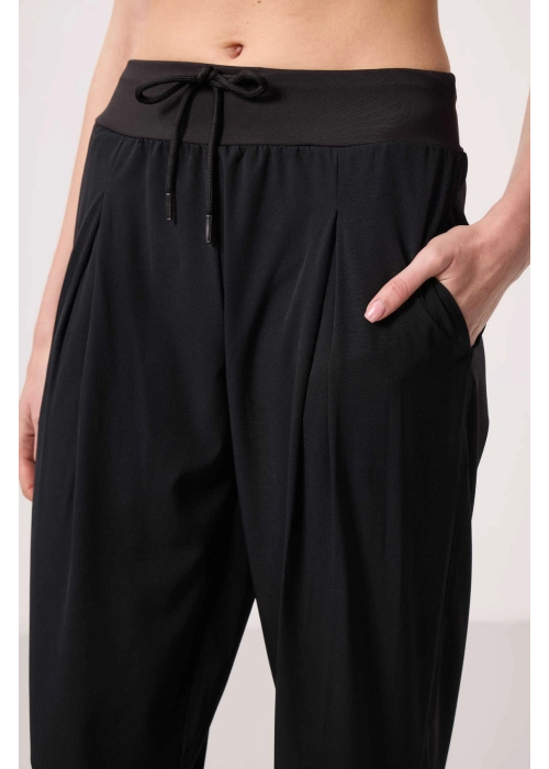 Cepli Standart Kalıp Polyester Siyah Kadın Pantolon