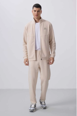 Femora Yüzeyi Dokulu Rahat Form Erkek Eşofman Takım