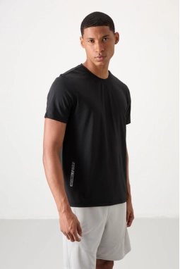 Femora Erkek Aktif Spor T-Shirt | Nefes Alan, Hızlı Kuruyan Koşu & Fitness Tişörtü - Siyah