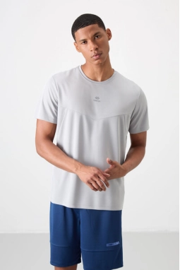 Femora O Yaka Standart Kalıp Aktif Spor Erkek T-Shirt