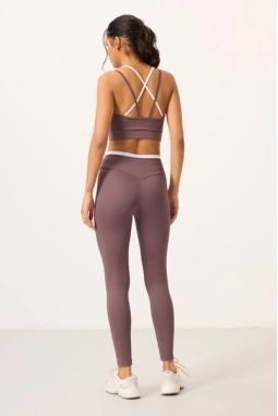 Femora Gül Kurusu Yüksek Bel Toparlayıcı Dar Paça Büstiyer Tayt Takım - Feminen ve Fit Görünüm