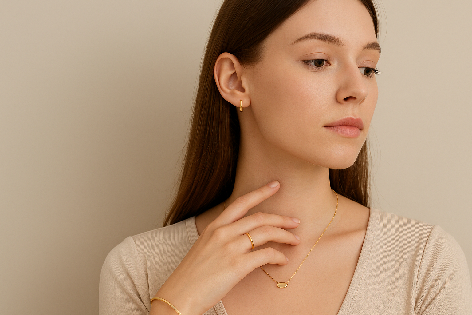 Günlük Kullanıma Uygun Minimalist Altın Takı Trend