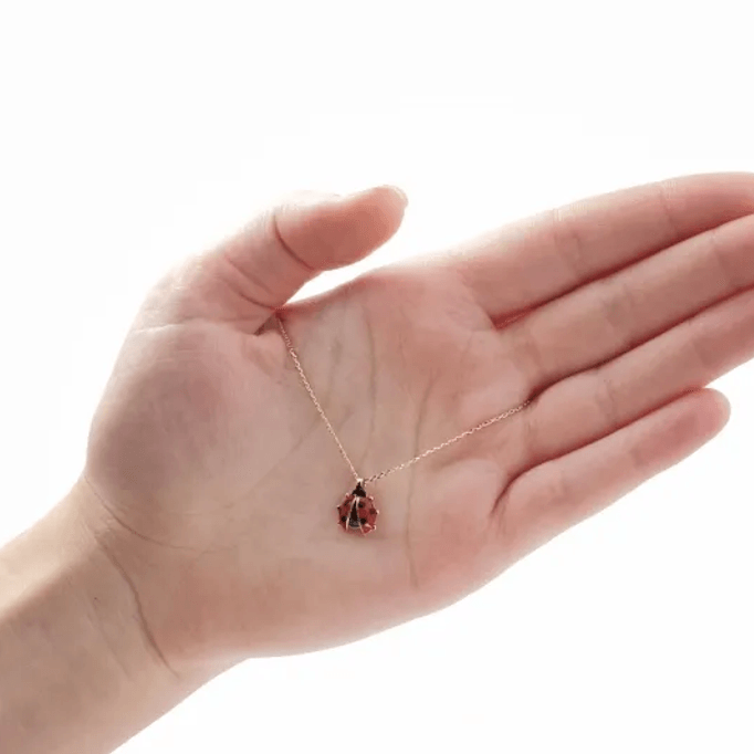 Gözlü Uğur Böceği Altın Kolye