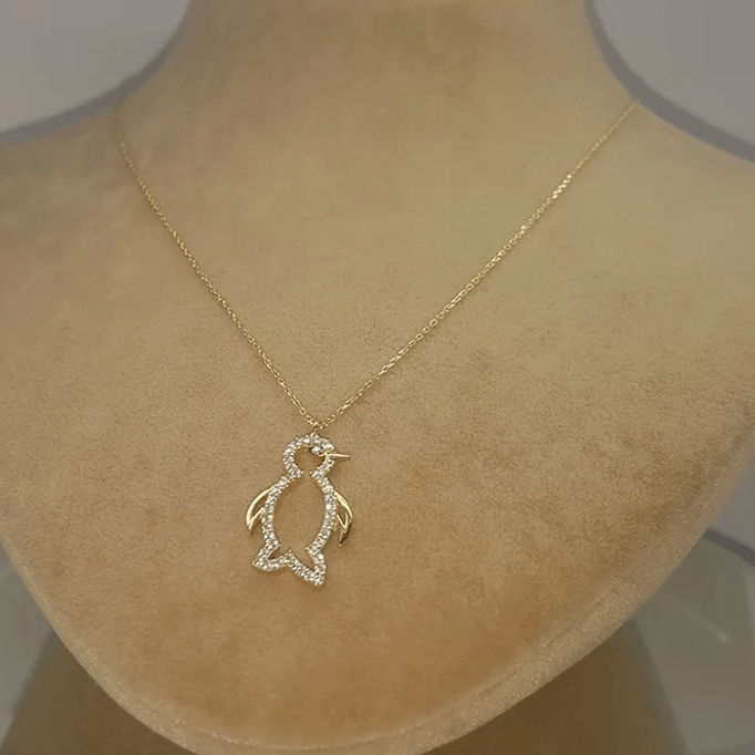 Penguen Motifli Altın Kolye