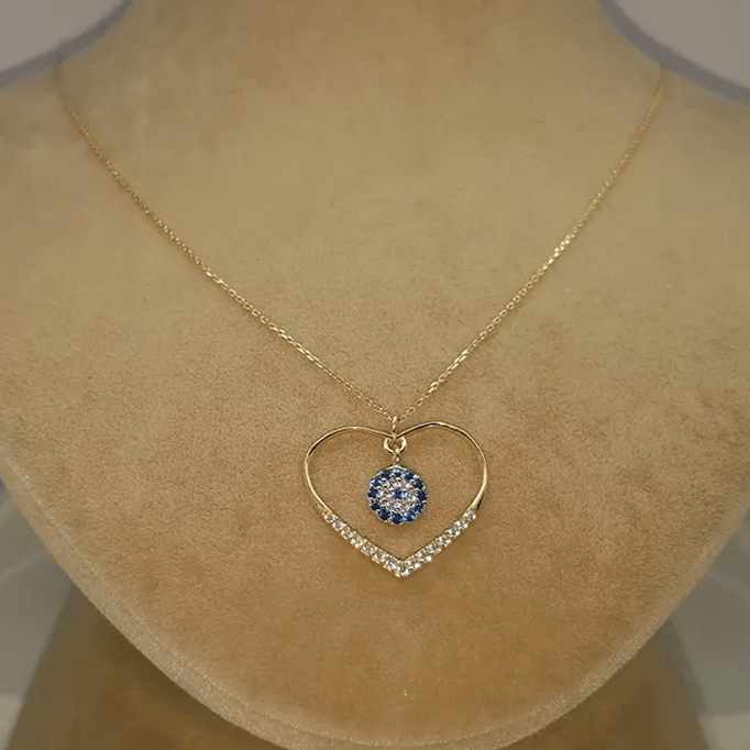 Kalbin içinde Nazarlık Kolye