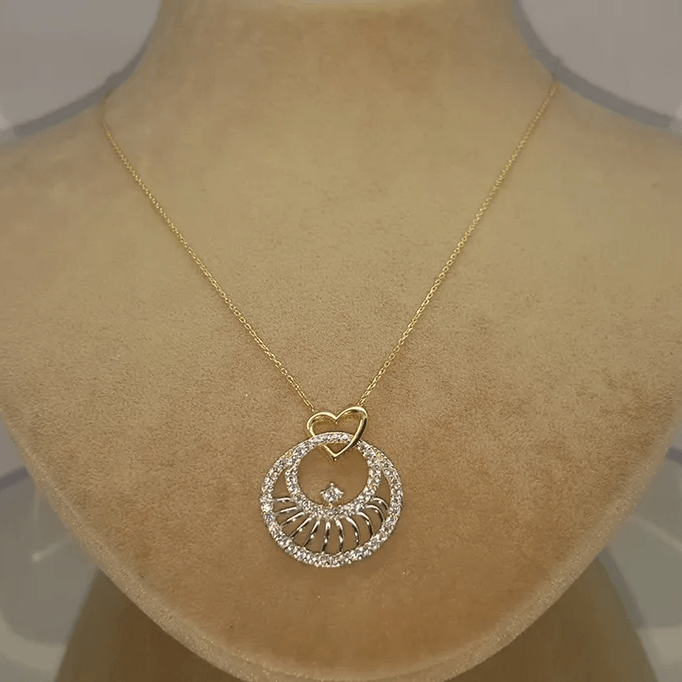 Kalp Motifli Altın  Kolye