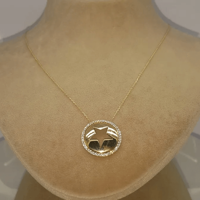 Yıldız Oymalı Altın Kolye