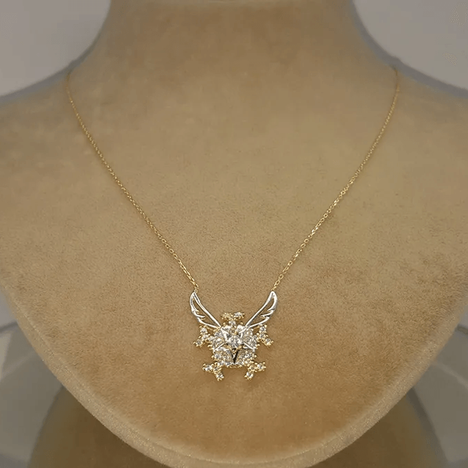 Kanatlı Kartanesi Altın Kolye