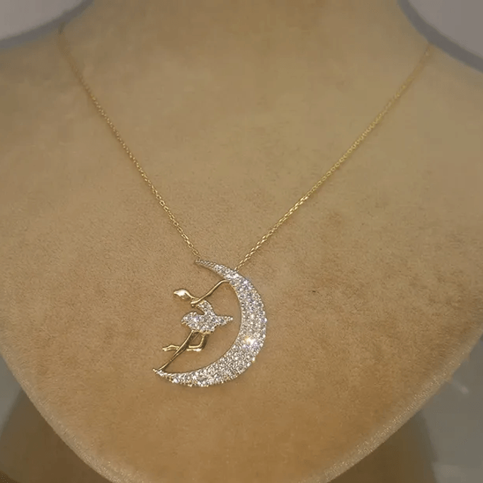 Ay Kız Altın Kolye