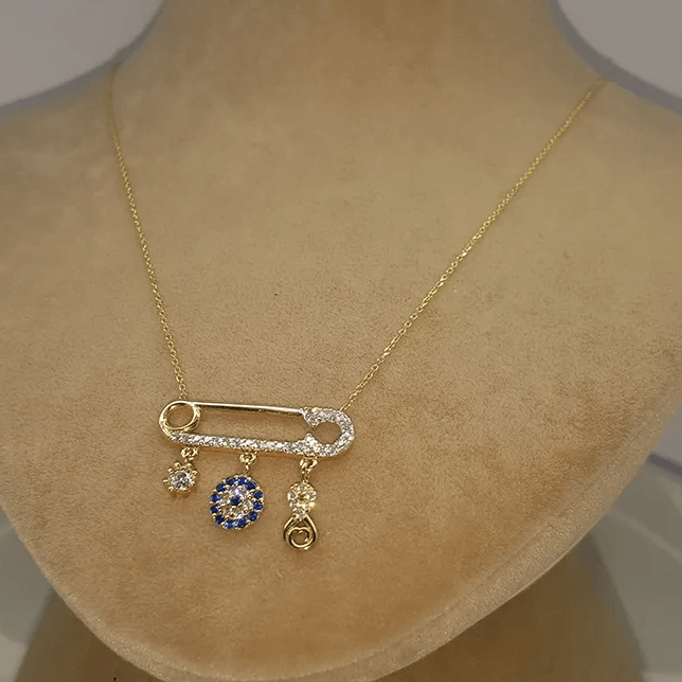 Çengelli İğne Altın Kolye