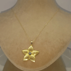 Altın Çiçek Kolye