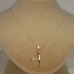 Balerini Temsil Eden Kız Altın Kolye