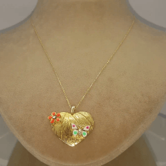 Çicekli Kalp Kolye