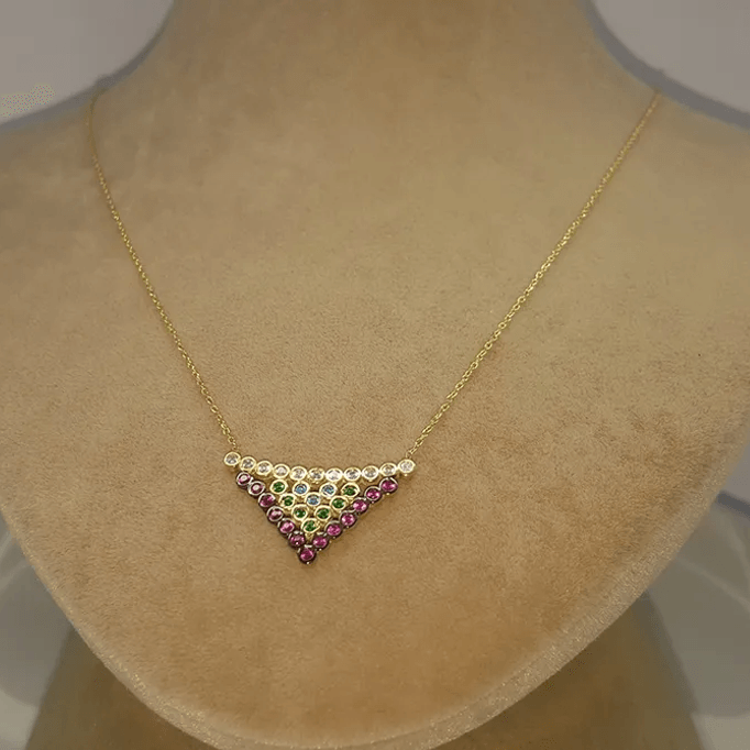 Renkli Şık Altın Kolye