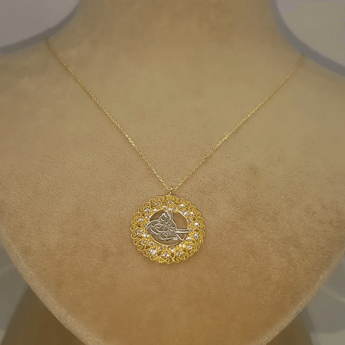 Çerçeve Tuğra Altın Kolye