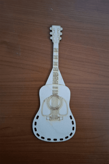 DUVAR SÜSÜ - GİTAR YELPAZE TABANI