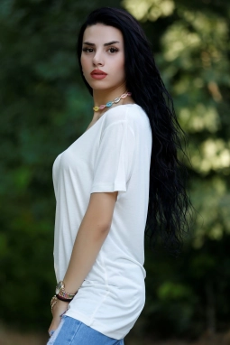 Kadın V Yaka Tişört KırıkBeyaz