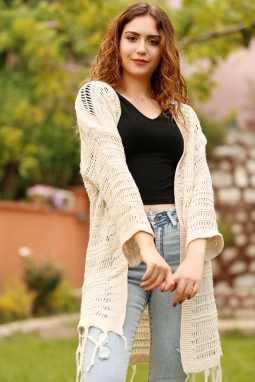 Altı Püskül Detaylı Hırka Bej