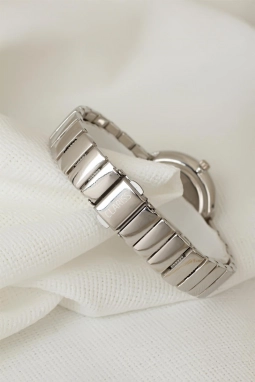 Silver Renk Metal Kordonlu Yeni Sezon Yeşil Renk İç Tasarımlı Bayan Clariss Marka Kol Saati 