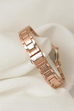 Rose Renk Metal Kordonlu Beyaz Renk İç Tasarımlı Yeni Sezon Clariss Marka Bayan Kol Saati