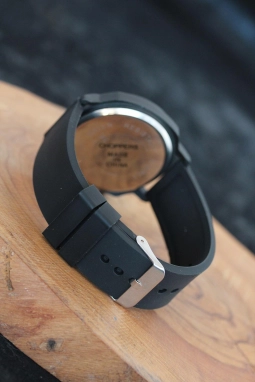 Siyah Metal Kasa Siyah Silikon Kordonlu Dijital Led Erkek Saati 